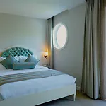 Yacht Classic - Boutique Class Szálloda