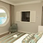 Szálloda Yacht Classic - Boutique Class