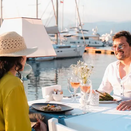 Otel Yacht Classic - Boutique Class