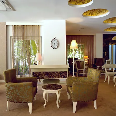 يخت كلاسيك - بوتيك كلاس 3*