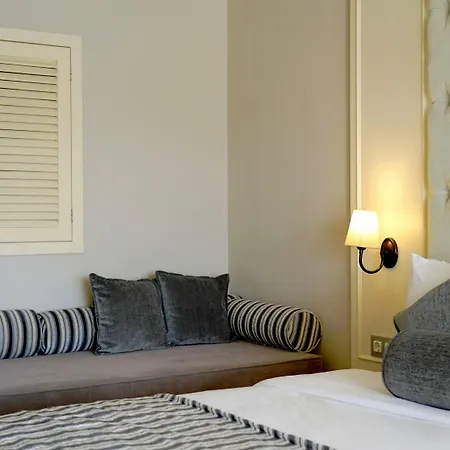 Otel Yacht Classic - Boutique Class
