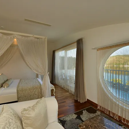 فندق يخت كلاسيك - بوتيك كلاس 3*