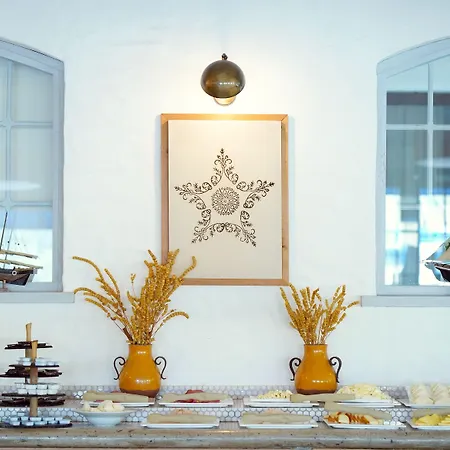 يخت كلاسيك - بوتيك كلاس 3*