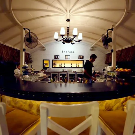 يخت كلاسيك - بوتيك كلاس فندق