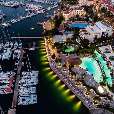 Yacht Classic - Boutique Class Otel