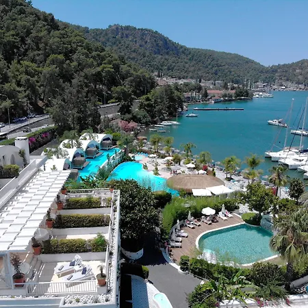 يخت كلاسيك - بوتيك كلاس 3* فتحية