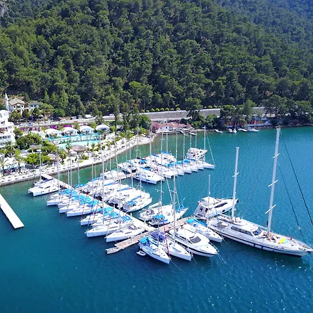 Yacht Classic - Boutique Class Φετιγιέ