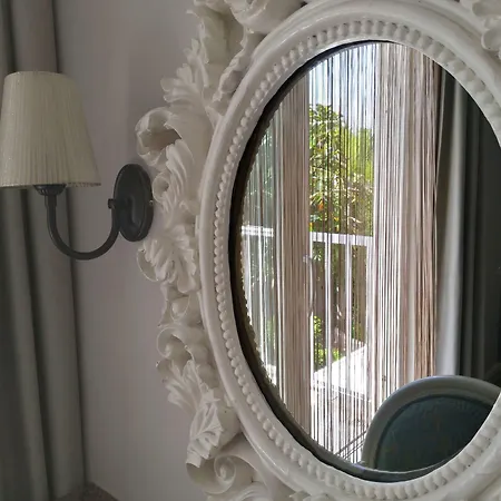 Yacht Classic - Boutique Class Hotel