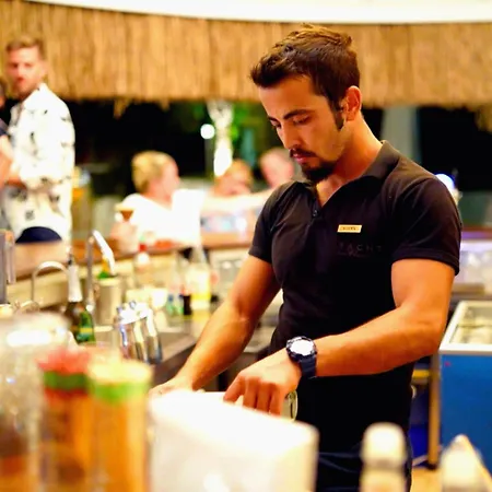 Yacht Classic - Boutique Class Hotel 3*